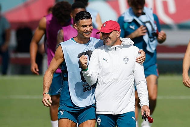 Portugal s coach Robert Martinez (R) and Cristiano Ronaldo participate in a training session in Palm Springs, Florida, USA, 16 June 2026. Portugal national team, Nationalteam training !ACHTUNG: NUR REDAKTIONELLE NUTZUNG!  Copyright: xAlbertoxEstévezx GRAF9465 20260616-55020612970_1