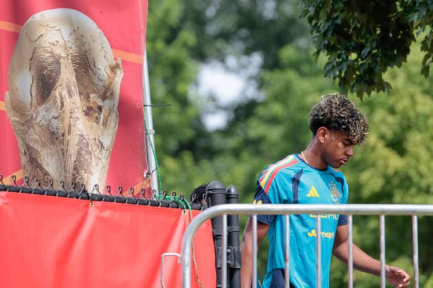 Spain s national soccer team striker Lamine Yamal is seen during a training session in Chattanooga, Tennessee, US, 16 June 2026. Spain will face Saudi Arabia in their second World Cup match on 21 June 2026. Spain s training session !ACHTUNG: NUR REDAKTIONELLE NUTZUNG!  Copyright: xLavandeiraxjrx GRAF9504 20260616-55020613471_1
