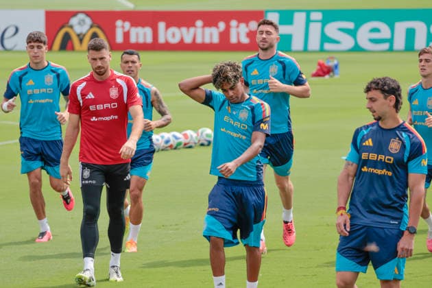 Spain s national soccer team players are seen during a training session in Chattanooga, Tennessee, US, 16 June 2026. Spain will face Saudi Arabia in their second World Cup match on 21 June 2026. Spain s training session !ACHTUNG: NUR REDAKTIONELLE NUTZUNG!  Copyright: xLavandeiraxjrx GRAF9508 20260616-55020613491_1