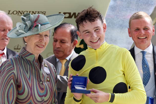 16.06.2026, Ascot, Windsor, GBR - Portrait of HRH Princess Anne and jockey Billy Loughnane after the St James s Palace Stakes. Ascot racecourse. (Jockey, Loughnane, Sieg, Portrait, Portraet, Prinzessin Anne) 260616D559ROYAL_ASCOT.JPG
