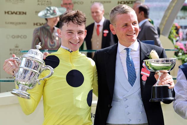 16.06.2026, Ascot, Windsor, GBR - Portrait of jockey Billy Loughnane and trainer George Boughey after winning the St James s Palace Stakes. Ascot racecourse. (Jockey, Loughnane, Sieg, Trainer, Boughey, Portrait, Portraet) 260616D563ROYAL_ASCOT.JPG