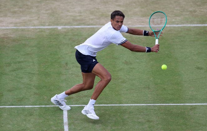 Gabriel Diallo of Canada in action HSBC Queen s Club Championships, Day Eleven, Tennis, Queen s Club, West Kensington, London, UK - 16 Jun 2026London Queen s Club United Kingdom  Copyright: xEllaxLing Shutterstockx 16924337az