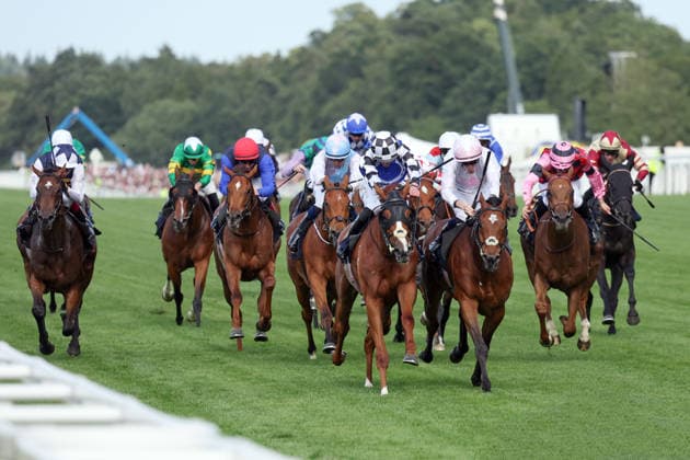 16.06.2026, Ascot, Windsor, GBR - Kizlyar (right) with Joey Sheridan up wins the Ascot Stakes. Ascot racecourse. (Pferd, Jockey, Kizlyar, Sheridan, Sieg, Ziel, Zielankunft) 260616D566ROYAL_ASCOT.JPG
