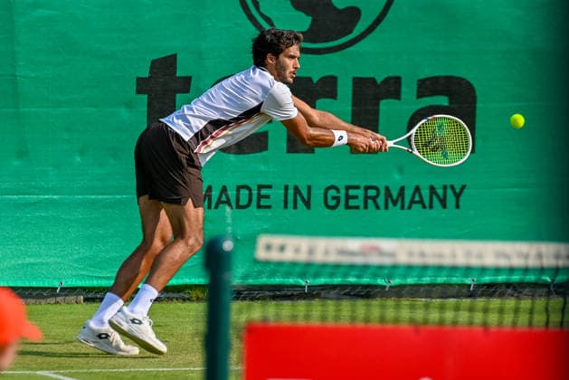 Francisco Cabral (POR) schlaegt einen Ball TERRA WORTMANN Open 2026, Tennis, ATP, Tennis Herren Tennis Herren 500, Turnier, Hauptfeld, 16.06.2026, TERRA WORTMANN Open 2026, Tennis, ATP, Tennis Herren 500, Turnier, Hauptfeld, 16.06.2026 Halle