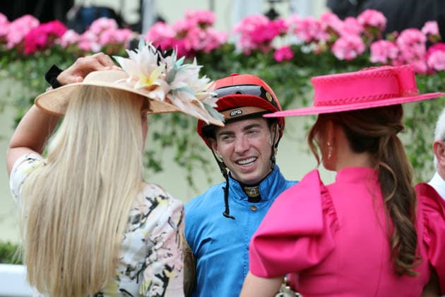 16.06.2026, Ascot, Windsor, GBR - Portrait of jockey James Doyle. Ascot racecourse. (Jockey, Doyle, Frauen, Huete, Fashion, Mode, modisch, Portrait, Portraet) 260616D591ROYAL_ASCOT.JPG