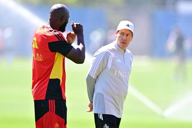 Belgium s Romelu Lukaku and Belgium s head coach Rudi Garcia pictured during a training of Belgian national soccer team Red Devils, at the basecamp in Seattle, USA on Tuesday 16 June 2026, after their first game against Egypt at the FIFA World Cup, WM, Weltmeisterschaft, Fussball 2026. The match ended in a 1-1 draw. DIRKxWAEM  x177871344x