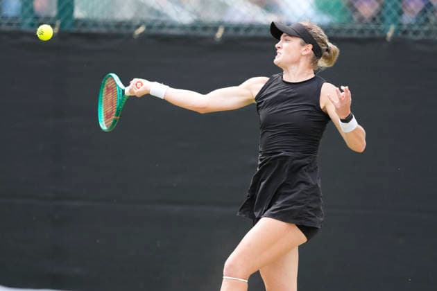 Lexus Nottingham Open - Day Two Caty McNally of the United States in action during her Round of 32 singles match at the 2026 Lexus Nottingham Open Women s tennis tournament at the Nottingham Tennis Centre in Nottingham, England, on June 16, 2026. Nottingham Great Britain United Kingdom  Copyright: xOwenxHammondx originalFilename:hammond-notitle260616_npFR5.jpg