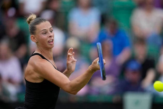 Lexus Nottingham Open - Day Two Alicia Dudeney of Great Britain competes during her Round of 32 singles match at the 2026 Lexus Nottingham Open Women s tennis tournament at the Nottingham Tennis Centre in Nottingham, England, on June 16, 2026. Nottingham Great Britain United Kingdom  Copyright: xOwenxHammondx originalFilename:hammond-notitle260616_npIp3.jpg