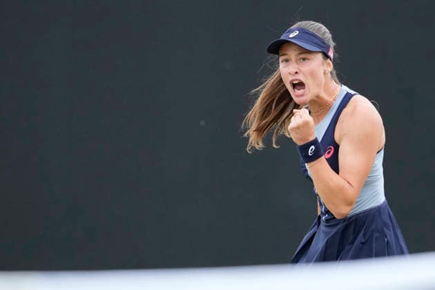 Lexus Nottingham Open - Day Two Zeynep Sonmez of Turkey competes during her Round of 32 singles match at the 2026 Lexus Nottingham Open Women s tennis tournament at the Nottingham Tennis Centre in Nottingham, England, on June 16, 2026. Nottingham Great Britain United Kingdom  Copyright: xOwenxHammondx originalFilename:hammond-notitle260616_npz5A.jpg