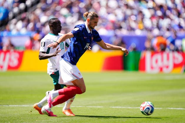 France v Senegal: Group I - FIFA World Cup, WM, Weltmeisterschaft, Fussball 2026 Adrien Rabiot of France and Sadio Mane of Senegal compete for the ball during the FIFA World Cup 2026 Group I match between France and Senegal at New York New Jersey Stadium on June 16, 2026 in East Rutherford, New Jersey. East Rutherford NJ United States  Copyright: xJosexBretonx originalFilename:bretonhernandez-francevs260616_nprSz.jpg