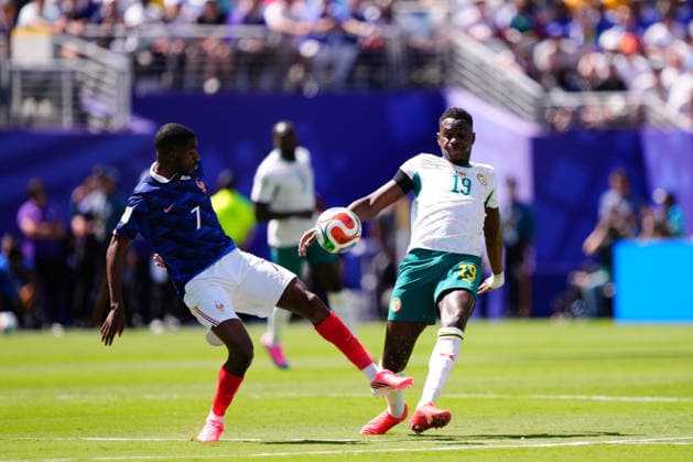 France v Senegal: Group I - FIFA World Cup, WM, Weltmeisterschaft, Fussball 2026 Ousmane Dembele of France and Moussa Niakhate of Senegal compete for the ball during the FIFA World Cup 2026 Group I match between France and Senegal at New York New Jersey Stadium on June 16, 2026 in East Rutherford, New Jersey. East Rutherford NJ United States  Copyright: xJosexBretonx originalFilename:bretonhernandez-francevs260616_npyds.jpg