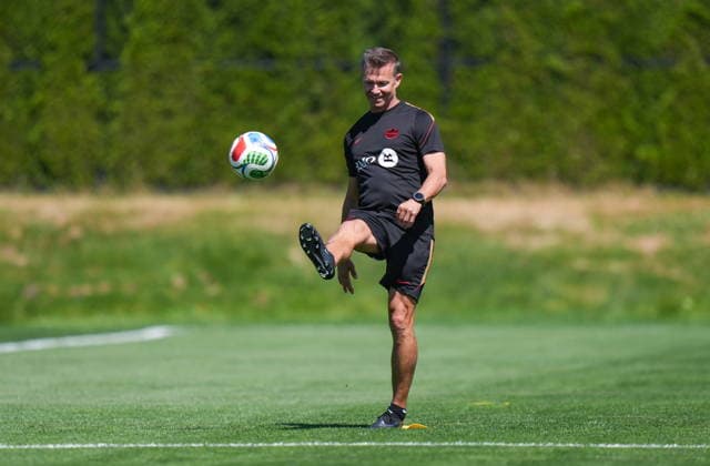 June 16, 2026, Vancouver, Bc, CANADA: Canada head coach Jesse Marsch kicks a ball before a FIFA World Cup, WM, Weltmeisterschaft, Fussball soccer training session, in Vancouver, on Tuesday, June 16, 2026. Canada News - June 16, 2026  - ZUMAc35_ 20260616_zaf_c35_109 Copyright: xDarrylxDyckx