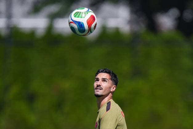 June 16, 2026, Vancouver, Bc, CANADA: Canada s Stephen Eustaquio watches the ball during a FIFA World Cup, WM, Weltmeisterschaft, Fussball soccer training session, in Vancouver, on Tuesday, June 16, 2026. Canada News - June 16, 2026  - ZUMAc35_ 20260616_zaf_c35_110 Copyright: xDarrylxDyckx