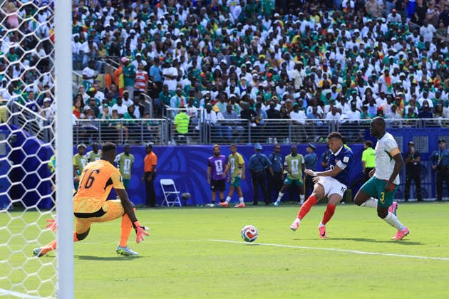 France v Senegal FIFA World Cup, WM, Weltmeisterschaft, Fussball 16 June 2026 East Rutherford, New Jersey - FIFA World Cup - France Senegal - Kylian Mbappe of France scoring the opening goal of the match - (Photo by Simon Stacpoole) East Rutherford New Jersey USA