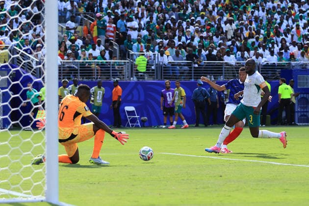 France v Senegal FIFA World Cup, WM, Weltmeisterschaft, Fussball 16 June 2026 East Rutherford, New Jersey - FIFA World Cup - France Senegal - Kylian Mbappe of France scoring the opening goal of the match - (Photo by Simon Stacpoole) East Rutherford New Jersey USA