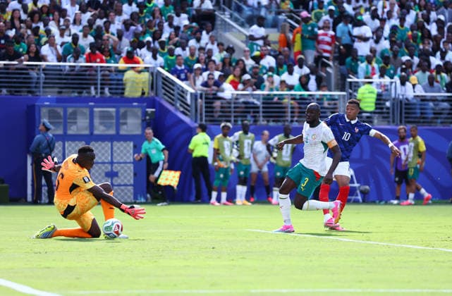 New Jersey, USA, 16th June 2026. Kylian Mbappe of France scoring his sides opening goal during the France vs Senegal FIFA World Cup, WM, Weltmeisterschaft, Fussball match at Metlife Stadium, New Jersey. Picture credit should read: Paul Terry Sportimage EDITORIAL USE ONLY. No use with unauthorised audio, video, data, fixture lists, club league logos or live services. Online in-match use limited to 120 images, no video emulation. No use in betting, games or single club league player publications. SPI_059_PT_France_Senegal SPI-4837-0059