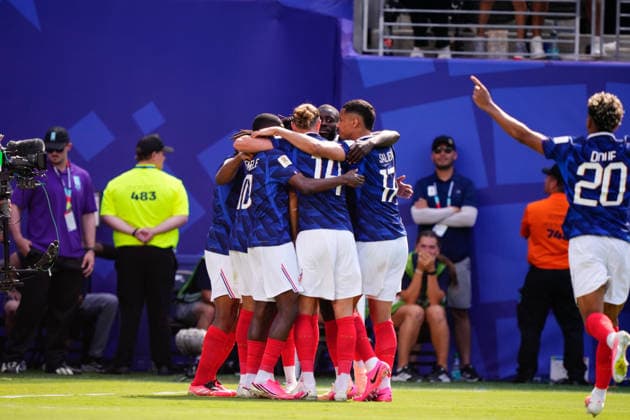 France v Senegal - FIFA World Cup, WM, Weltmeisterschaft, Fussball 2026 - Group I NEW JERSEY, UNITED STATES - JUNE 16: Kylian Mbappe (10) of France celebrates his goal with teammates during the 2026 FIFA World Cup First Stage Group I match between France and Senegal at MetLife (New Jersey Stadium) in East Rutherford, New Jersey, United States on June 16, 2026. Jose Hernandez Anadolu New Jersey United States. Editorial use only. Please get in touch for any other usage.  Copyright: x2026xAnadoluxJosexHernandezx
