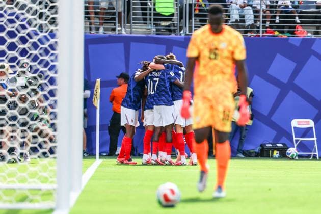 RECORD DATE NOT STATED FIFA World Cup, WM, Weltmeisterschaft, Fussball 2026 - Group I - France v Senegal Kylian Mbappe player of France celebrates his goal with teammates during the match between France and Senegal in the first round of Group I of the 2026 FIFA World Cup group stage at New York New Jersey Stadium, in East Rutherford, United States, on Tuesday, June 16, 2026.(Foto: William Volcov Brazil Photo Press IMAGO) Sports East Rutherford NJ United States of America Copyright: xWILLIAMxVOLCOVx