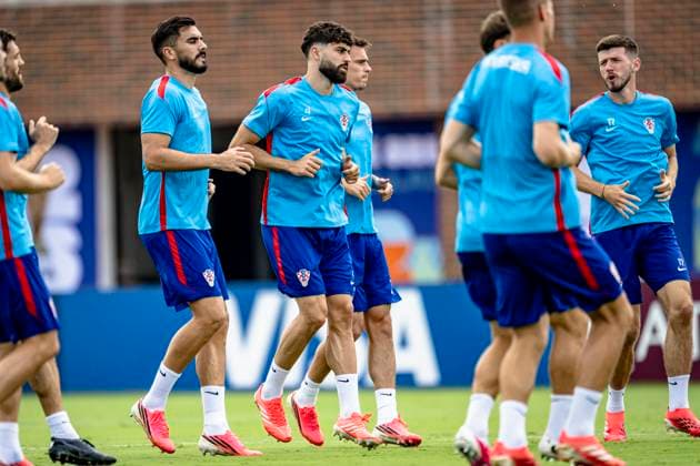 DALLAS - (lr) Josip Sutalo of Croatia and Josko Gvardiol of Croatia during the 2026 World Cup, training of Croatia at Washburne Soccer and Track Stadium on June 16, 2026 in Dallas, United States. (Photo by Stefan Koops EYE4IMAGES DeFodi Images) -