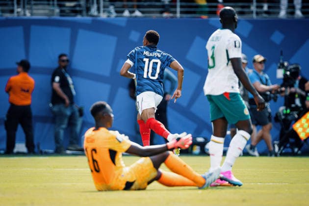 France vs Senegal NOVA JERSEY, NJ - 16.06.2026: FRANCE VS SENEGAL - Kylian MBAPPE of France celebrates after scoring a goal during the match between France and Senegal, valid for the first round of the group stage of the 2026 World Cup, held at MetLife Stadium in New Jersey, United States. (Photo: Marcelo Machado de Melo Fotoarena) x2963317x  MarceloxMachadoxdexMelo