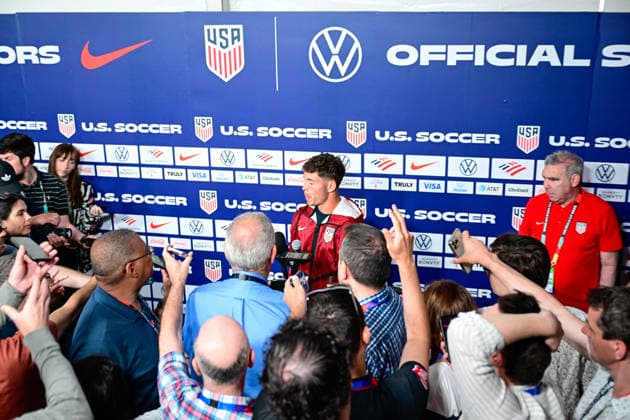 CA: USMNT Holds Media Day Ahead of Australia Match in Irvine, USA - 16 Jun 2026 Sebastian Berhalter (14) of the United States Men s national team, Nationalteam speaks during a press conference, PK, Pressekonferenz at Great Park ahead of the team s FIFA World Cup, WM, Weltmeisterschaft, Fussball 2026 Group D match against Australia at SoFi Stadium. Irvine United States Copyright: xWestonxHancockx xSOPAxImagesx Weston Hancock June 16 - 1478