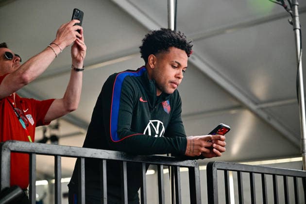 CA: USMNT Holds Media Day Ahead of Australia Match in Irvine, USA - 16 Jun 2026 Weston McKennie (8) of the United States Men s national team, Nationalteam looks on during a press conference, PK, Pressekonferenz at Great Park ahead of the team s FIFA World Cup, WM, Weltmeisterschaft, Fussball 2026 Group D match against Australia at SoFi Stadium. Irvine United States Copyright: xWestonxHancockx xSOPAxImagesx Weston Hancock June 16 - 1489