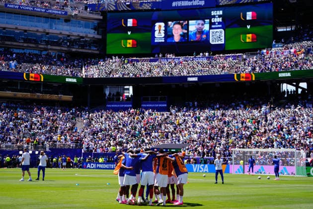 June 16, 2026, East Rutherford, New Jersey, United States: Players of France warm up during the FIFA World Cup, WM, Weltmeisterschaft, Fussball 2026 Group I match between France and Senegal at New York New Jersey Stadium on June 16, 2026 in East Rutherford, New Jersey. East Rutherford United States - ZUMAa181 20260616_zaa_a181_051 Copyright: xJosexBretonx