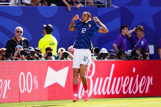 June 16, 2026, East Rutherford, New Jersey, United States: Bradley Barcola of France celebrates a goal during the FIFA World Cup, WM, Weltmeisterschaft, Fussball 2026 Group I match between France and Senegal at New York New Jersey Stadium on June 16, 2026 in East Rutherford, New Jersey. East Rutherford United States - ZUMAa181 20260616_zaa_a181_053 Copyright: xJosexBretonx