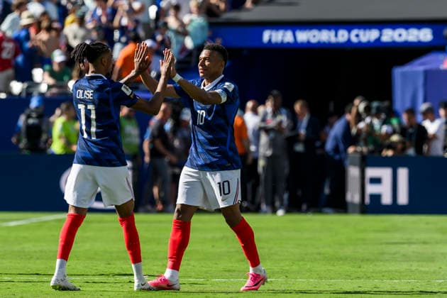 France v Senegal - FIFA World Cup, WM, Weltmeisterschaft, Fussball 2026 Kylian Mbappe of France and Michael Olise of France celebrate the victory at the end of the FIFA World Cup 2026 Group I football match between France and Senegal. East Rutherford United States Copyright: xNicolòxCampox