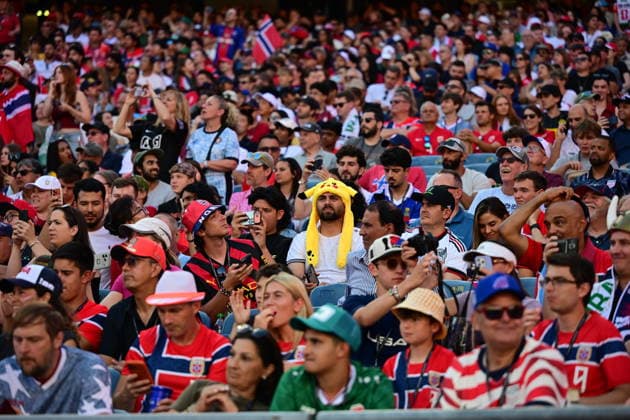 Iraq v Norway - FIFA World Cup, WM, Weltmeisterschaft, Fussball 2026 - Group I FOXBOROUGH, UNITED STATES - JUNE 16: Fans watch the 2026 FIFA World Cup First Stage Group I match between Iraq and Norway at Gillette Stadium (Boston Stadium) in Foxborough, Massachusetts, United States on June 16, 2026. Abdulhamid Hosbas Anadolu Massachusetts United States. Editorial use only. Please get in touch for any other usage.  Copyright: x2026xAnadoluxAbdulhamidxHosbasx