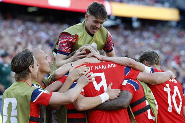 FIFA World Cup, WM, Weltmeisterschaft, Fussball 2026 - Group I - Iraq vs Norway Erling Haaland of Norway (C) celebrates with his teammates after scoring the 2-1 goal during the FIFA World Cup 2026 group stage match Iraq against Norway, in Boston, Massachusetts, USA, 16 June 2026. Foxborough United States  Copyright: xGREGxM.xCOOPERx