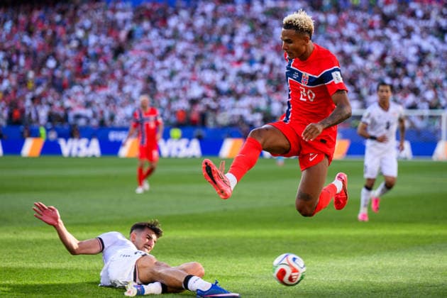 260616 Hussein Haydar Ali of Iraq and Antonio Nusa of Norway during the FIFA World Cup, WM, Weltmeisterschaft, Fussball 2026 group stage football match between Iraq and Norway on June 16, 2026 in Foxborough. Photo: Jon Olav Nesvold BILDBYRAN COP 217 VG0955 bbeng fotboll football soccer fotball vm fotbolls-vm fotball-vm fotbolls-vm 2026 fifa world cup 2026 norge norway iraq irak