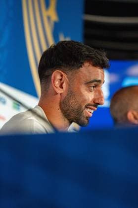 FIFA Fussball Weltmeisterschaft 2026, Gruppe K, Spiel 1, Portugal vs. DR Kongo, 16.06.2026 im NRG Stadium in Houton, Texas Pressekonferenz mit Bruno Fernandes und Roberto Martinez, Trionda Ball