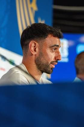 FIFA Fussball Weltmeisterschaft 2026, Gruppe K, Spiel 1, Portugal vs. DR Kongo, 16.06.2026 im NRG Stadium in Houton, Texas Pressekonferenz mit Bruno Fernandes und Roberto Martinez, Trionda Ball