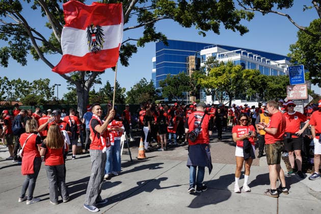 SOCCER - FIFA World Cup, WM, Weltmeisterschaft, Fussball 2026 SANTA CLARA,CALIFORNIA,USA,17.JUN.26 - SOCCER - FIFA World Cup 2026, group stage, Austria vs Jordan. Image shows fans of AUT.  GEPAxpictures xArminxRauthner