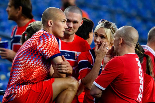 260616 Leo ostigard of Norway with friends and family after the FIFA World Cup, WM, Weltmeisterschaft, Fussball 2026 group stage football match between Iraq and Norway on June 16, 2026 in Foxborough. Photo: Jon Olav Nesvold BILDBYRAN COP 217 VG0955 bbeng fotboll football soccer fotball vm fotbolls-vm fotball-vm fotbolls-vm 2026 fifa world cup 2026 norge norway iraq irak