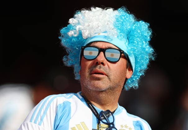 An Argentina fan shows his support before a match against Algeria during the FIFA World Cup, WM, Weltmeisterschaft, Fussball at Arrowhead Stadium in Kansas City, Missouri, on Tuesday, June 16, 2026.  KAN20260616902 CHRISTIANxBRUNSKILL