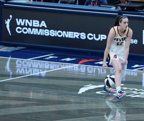 INDIANAPOLIS, IN - JUNE 16: Indiana Fever guard Caitlin Clark (22) dribbles between her legs wearing her Taylor Swift themed shoes, the NIKE 6 Protro Eras Tour, against the Toronto Tempo on June 16, 2026, at Gainbridge Fieldhouse in Indianapolis, Indiana. (Photo by Brian Spurlock Icon Sportswire) WNBA, Basketball Damen, USA JUN 16 Toronto Tempo at Indiana Fever EDITORIAL USE ONLY Icon26061616