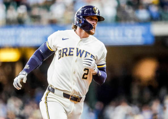 Milwaukee Brewers second baseman Brice Turang runs the bases after hitting a home run in the fourth inning of the MLB, Baseball Herren, USA game between the Cleveland Guardians and the Milwaukee Brewers at American Family Field in Milwaukee, Wisconsin on Tuesday, June 16, 2026.  MIL20260616812 TANNENxMAURY