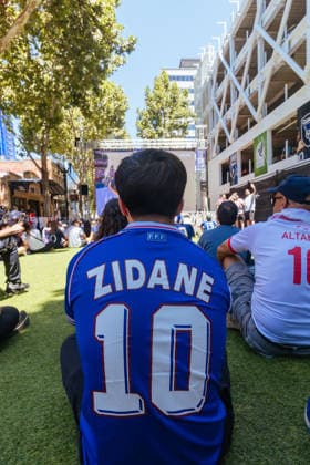 June 16, 2026, San Jose, California, USA: San Jose, USA - June 16 2026: Football fans watch France play Senegal at a fan zone at San Pedro Square Market San Jose USA - ZUMAp121 20260616_zsp_p121_003 Copyright: xChrisxPutnamx