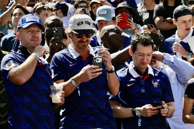 RECORD DATE NOT STATED France vs Senegal FIFA World Cup, WM, Weltmeisterschaft, Fussball 2026. (SPO) France vs Senegal FIFA World Cup 2026. June 16, 2026, New Jersey, USA: Fans under heavy heat during soccer match between France and Senegal in group I during FIFA World Cup 2026 at MetLife stadium in New Jersey. Credit: Niyi Fote Thenews2(Foto: Niyi Fote Thenews2 imago images) SPO  Copyright: xNiyixFotex