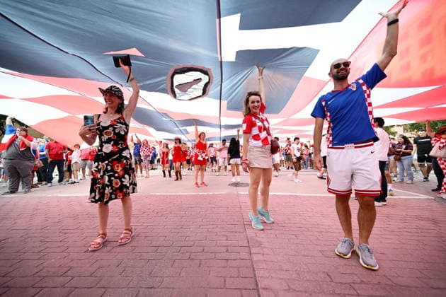 Dallas, 160626. Numerous Croatian fans gathered at the American-Croatian Friendship Parade, which started from Civic Garden to Ferris Plaza. The event was organized before the match of the Croatian national football team. Photo: Boris Kovacev CROPIX Copyright: xxBorisxKovacevx navijaci_dallas46-160626