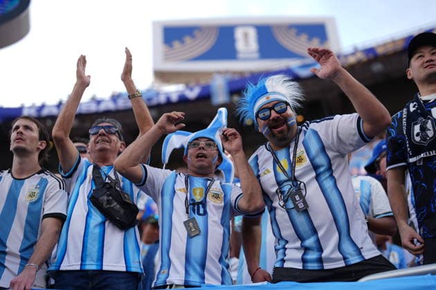Argentina v Algeria - FIFA World Cup, WM, Weltmeisterschaft, Fussball 2026 - Group J KANSAS CITY, UNITED STATES - JUNE 16: Fans gather prior to 2026 FIFA World Cup First Stage Group J match between Argentina and Algeria at Arrowhead Stadium (Kansas City Stadium) in Kansas City, Missouri, United States on June 16, 2026. Hakan Akgun Anadolu Kansas City United States. Editorial use only. Please get in touch for any other usage.  Copyright: x2026xAnadoluxHakanxAkgunx