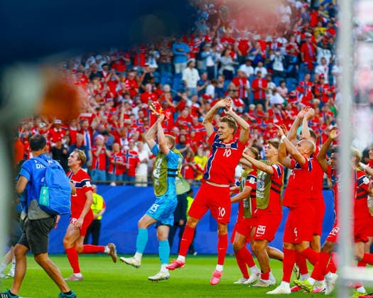 June 16, 2026, Foxborough, Massachusetts, USA: Norway celebrates with the fans during the 2026 FIFA World Cup, WM, Weltmeisterschaft, Fussball Group I match at Boston Stadium in Massachusetts on June 16, 2026. Foxborough USA - ZUMAm283 20260616_zsp_m283_033 Copyright: xBillyxMyersx