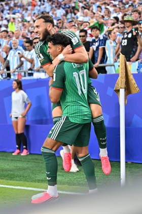 FIFA World Cup, WM, Weltmeisterschaft, Fussball 2026 - Group J - Argentina vs Algeria Players of Algeria celebrate a goal that was later ruled offside by VAR during the FIFA World Cup 2026 group stage match Argentina against Algeria, in Kansas City, Missouri, USA, 16 June 2026. KANSAS CITY United States  Copyright: xAMYxKONTRASx