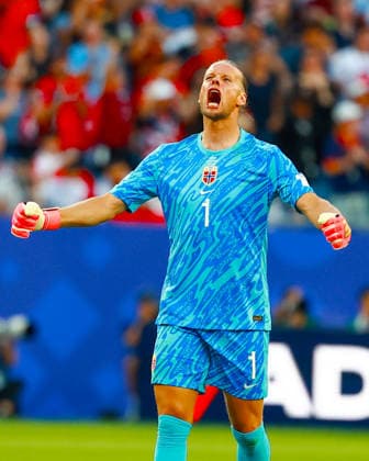June 16, 2026, Foxborough, Massachusetts, USA: ORJAN NYLAND of Norway celebrates a 4th goal with the fans during the 2026 FIFA World Cup, WM, Weltmeisterschaft, Fussball Group I match at Boston Stadium in Massachusetts on June 16, 2026. Foxborough USA - ZUMAm283 20260616_zsp_m283_028 Copyright: xBillyxMyersx