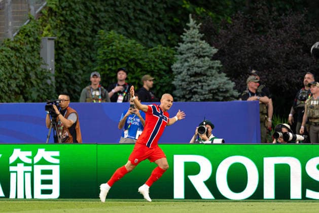 June 16, 2026; Foxborough, Massachusetts, USA; Norway defender Leo Ostigard (4) celebrates a goal in a FIFA World Cup, WM, Weltmeisterschaft, Fussball 2026 Group I match between Iraq and Norway at Boston Stadium. (c) CSM - ZUMAc04_ 20260616_zma_c04_063 Copyright: xBurtxGranofskyx