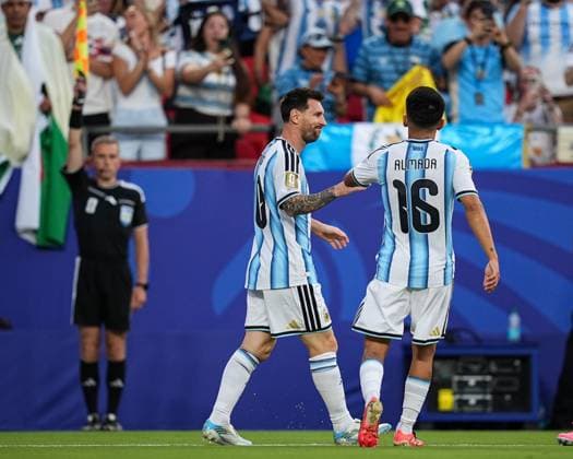 Lionel Messi of Argentina dejected after his goal is disallowed Argentina v Algeria, 2026 FIFA World Cup, WM, Weltmeisterschaft, Fussball Group J, Football, Kansas City Stadium, Kansas, Missouri, USA - 16 Jun 2026Kansas Kansas City Stadium Missouri (MO) United States of America EDITORIAL USE ONLY No use with unauthorised audio, video, data, fixture lists, club league logos or live services. Online in-match use limited to 120 images, no video emulation. No use in betting, games or single club league player publications.  Copyright: xIsmaelxAdnan Shutterstockx 16929214bs