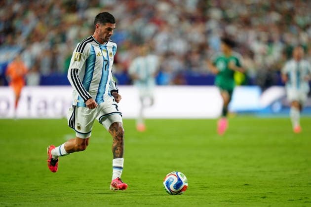 Argentina v Algeria - FIFA World Cup, WM, Weltmeisterschaft, Fussball 2026 - Group J KANSAS CITY, UNITED STATES - JUNE 16: Rodrigo de Paul of Argentina in action during the 2026 FIFA World Cup First Stage Group J match between Argentina and Algeria at Arrowhead Stadium (Kansas City Stadium) in Kansas City, Missouri, United States on June 16, 2026. Hakan Akgun Anadolu Missouri United States. Editorial use only. Please get in touch for any other usage.  Copyright: x2026xAnadoluxHakanxAkgunx