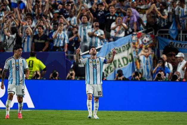 Lionel Messi of Argentina celebrates his second goal Argentina v Algeria, 2026 FIFA World Cup, WM, Weltmeisterschaft, Fussball Group J, Football, Kansas City Stadium, Kansas, Missouri, USA - 16 Jun 2026Kansas Kansas City Stadium Missouri (MO) United States of America EDITORIAL USE ONLY No use with unauthorised audio, video, data, fixture lists, club league logos or live services. Online in-match use limited to 120 images, no video emulation. No use in betting, games or single club league player publications.  Copyright: xIsmaelxAdnan Shutterstockx 16929214dq